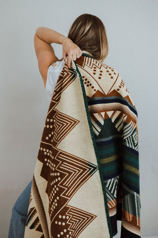 Meraki Mountain Aztek Alpaca Throw Blanket - Green Edge | Meraki Movement